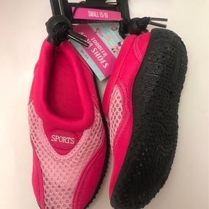 Water shoes toddler small 5/6 NEW